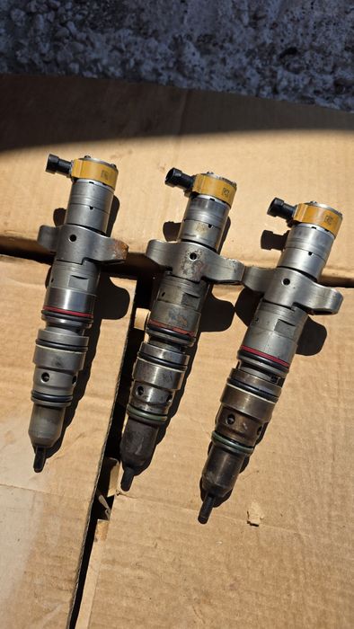 Форсунка топливная CAT C11