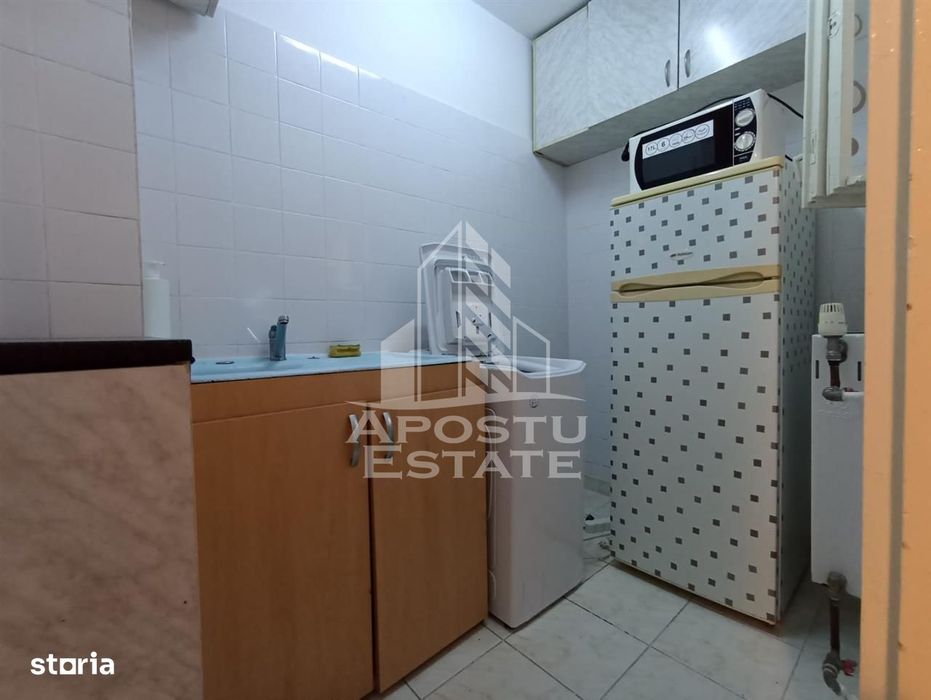 Apartament o camera nedecomandat zona Take Ionescu