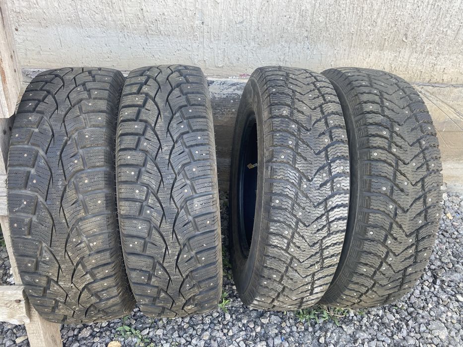 Шины зимние 215/70R16