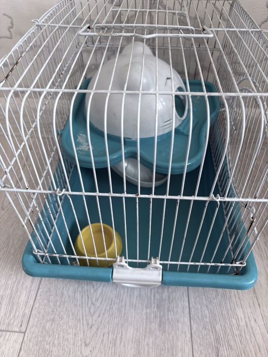 Продам клетку для хомяка