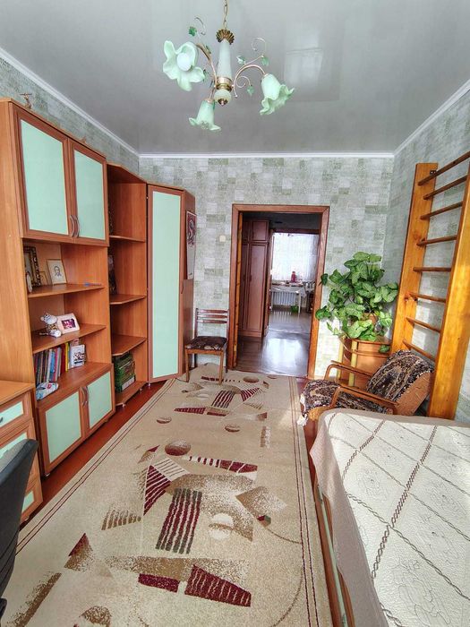Продам 4 комнатный дом из бруса,  Петерфельд.