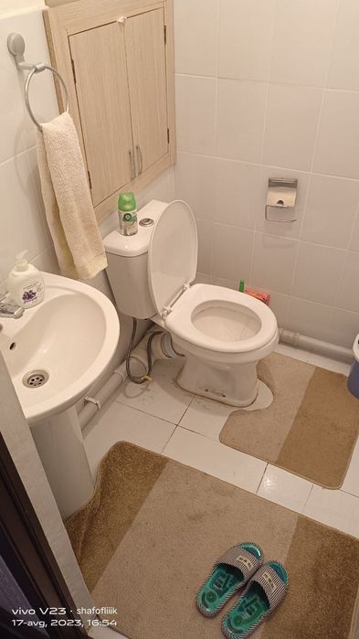 Dom sotiladi srocni
