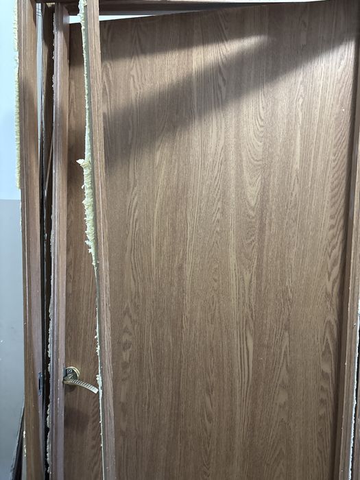 Продается межкомнатные двери