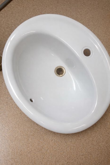 Раковина под тумбу