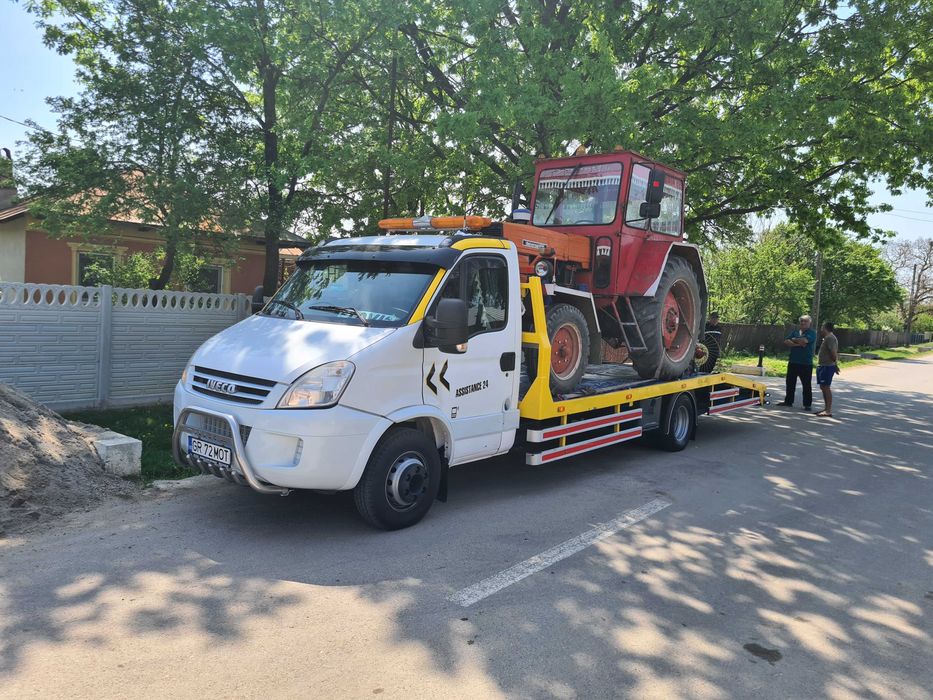 Tractari auto Transport utilaje tractor u650 dube microbuze etc