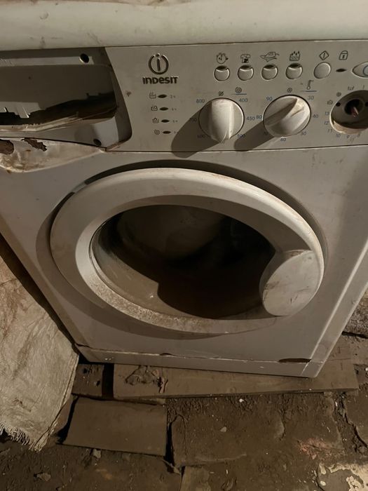 Стиральная машина Indesit