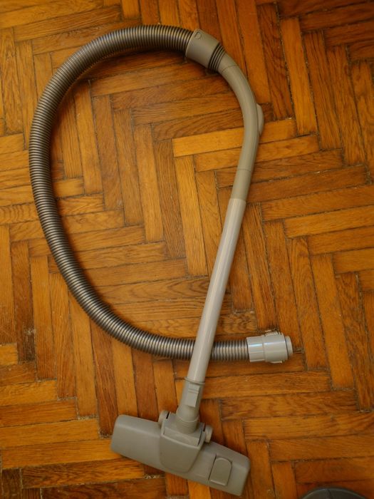 Aspirator mic, cu sac, 1000W