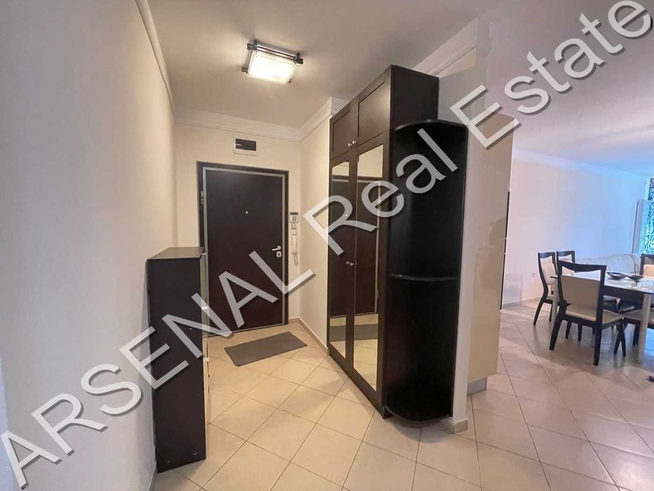 Тристаен апартамент под наем, Лозенец