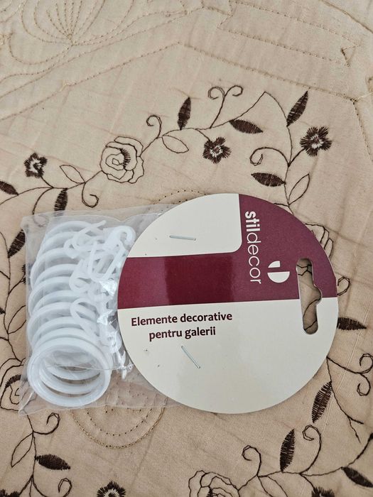 Set inele metalice și cârlige plastic galerii