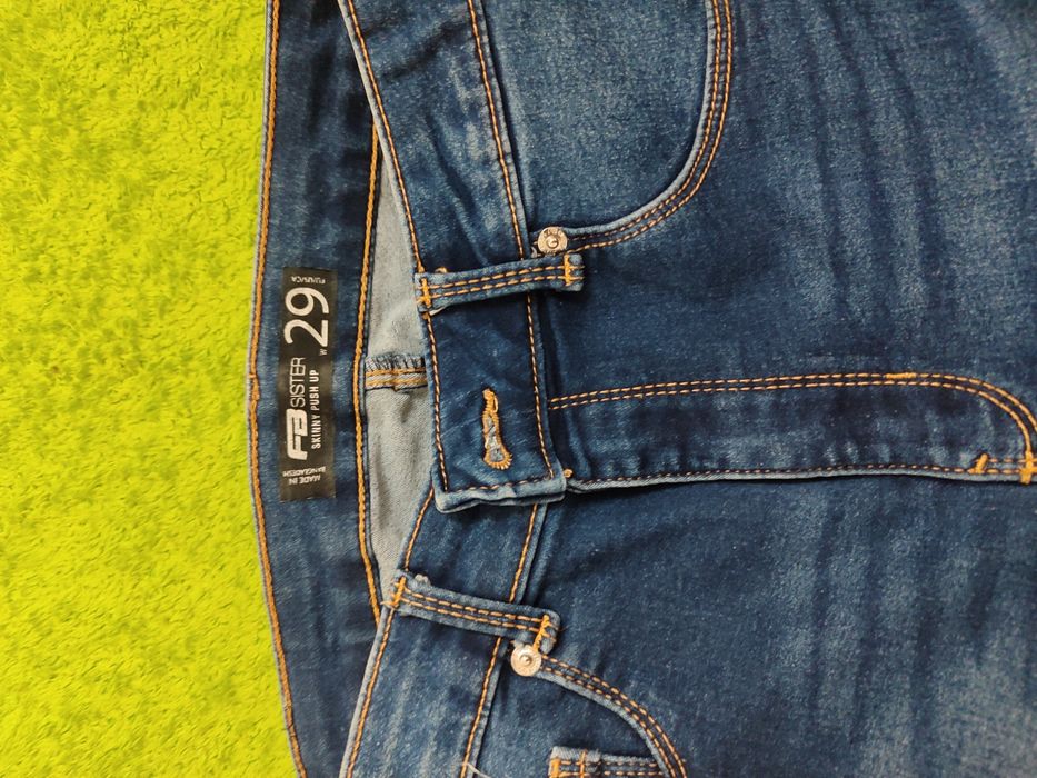 Джинсы размеры 27-28