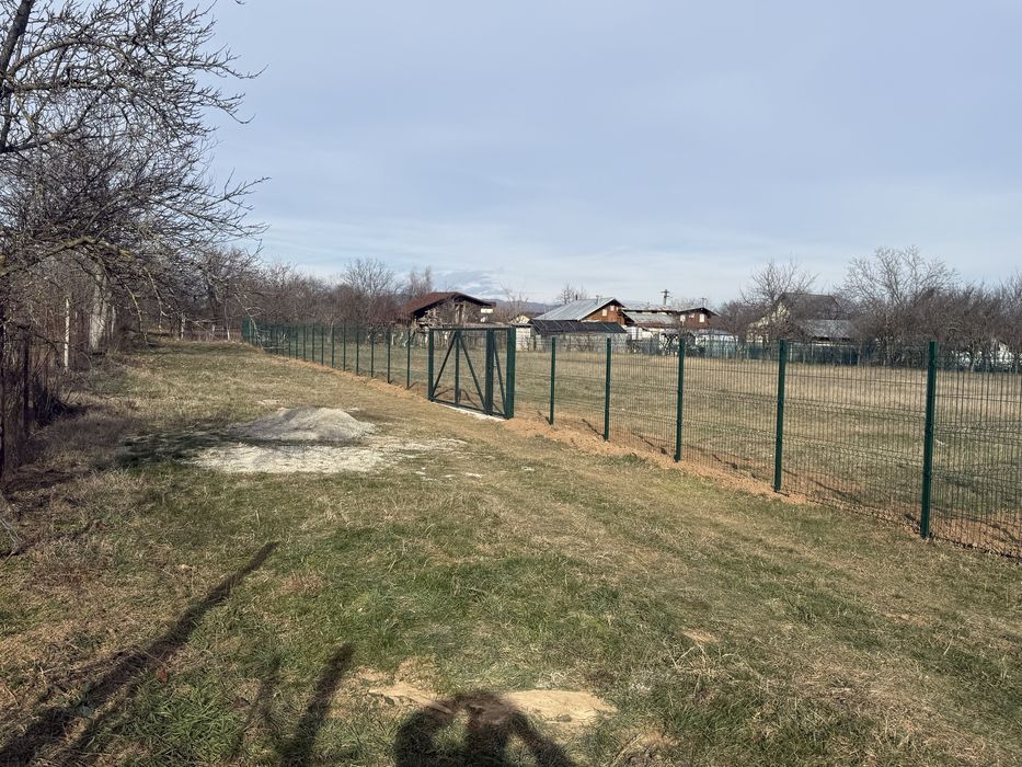 Teren intravilan Baicoi (Tufeni)