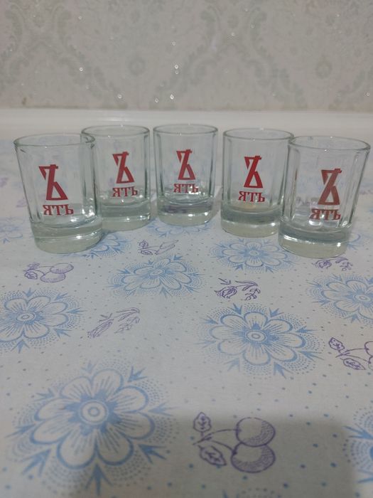 Рюмки фирменный разные