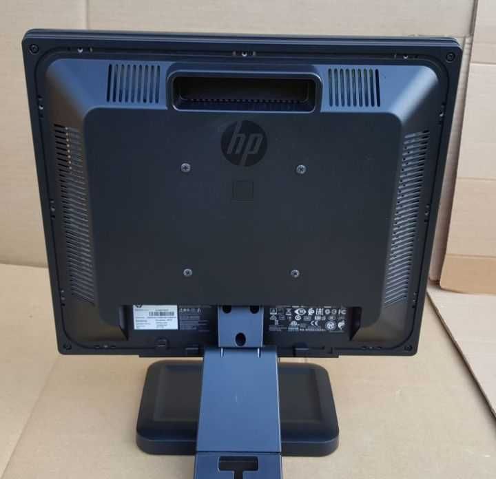 HP 17" inch monitor LED - ca NOU!