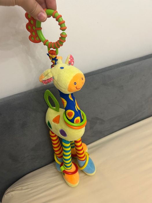 Первые игрушки малыша