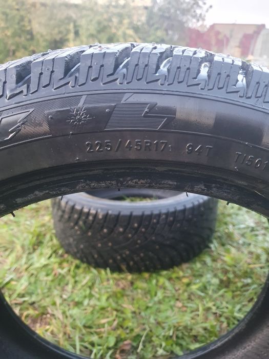 Шины триангле r 17 продам