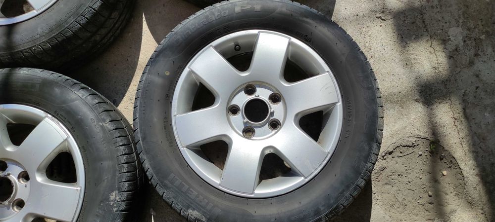Продавам  оригинални алуминиеви джанти  за Vw    5 x 112 15 цола