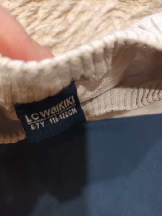 Дънки и пуловерче Waikiki