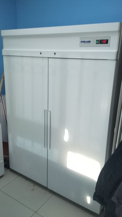 Продам морозильные витрины