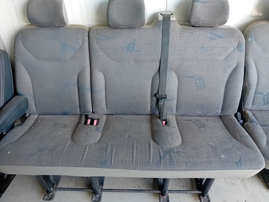 Седалка  тройка за Виваро / Трафик / Vivaro / Traffic