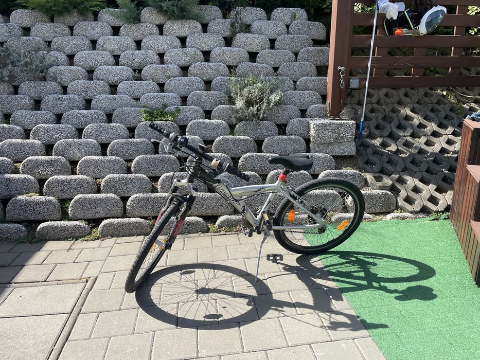 Bicicleta copii , cadru luminiu