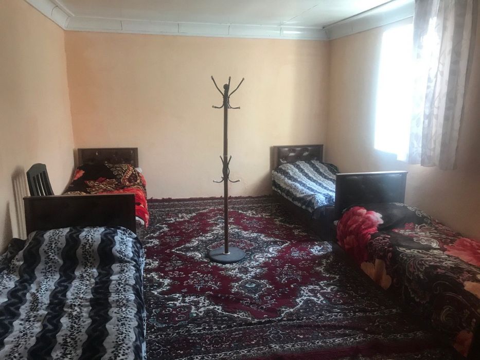 Чорвок платина олдида жойлаган капал кишлогидаги уй сотилмади