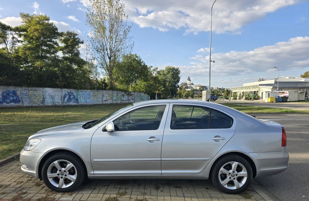 ***   Sköda Octavia  2  Automată   ***