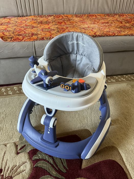 Продам новые детские ходунки