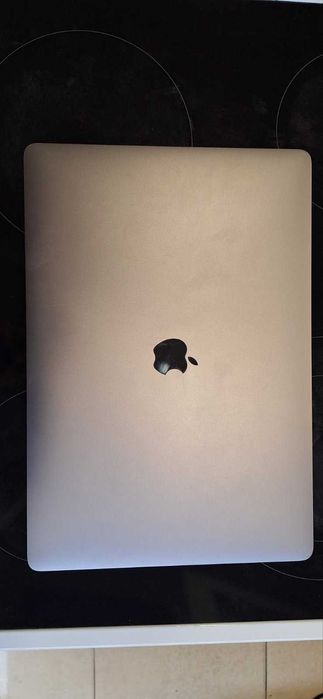 Apple MacBook Pro 16"  04233-25