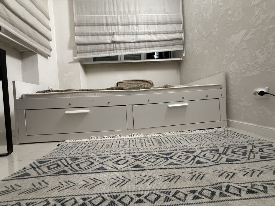 Кровать подростковая