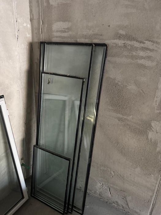 Balcon din aluminiu cu geamuri format din 2 laturi
