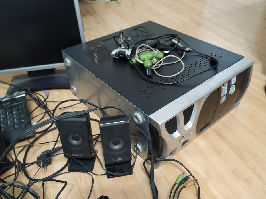 Продам компьютер на запчасти