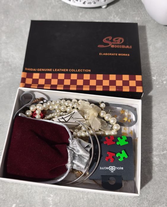 Bijuterii pentru dame