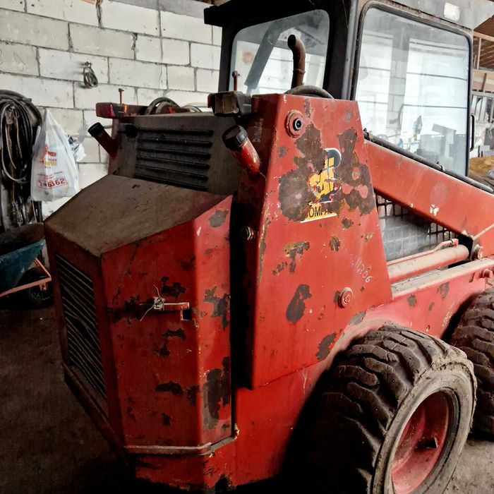 De vanzare: Bobcat cu incarcator compact