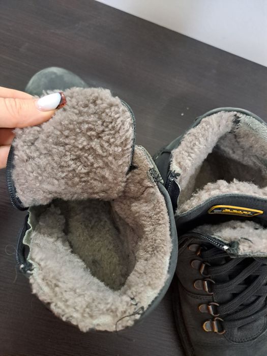 Ботинки для мальчика 37 р.