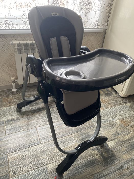 Детский стульчик для кормления