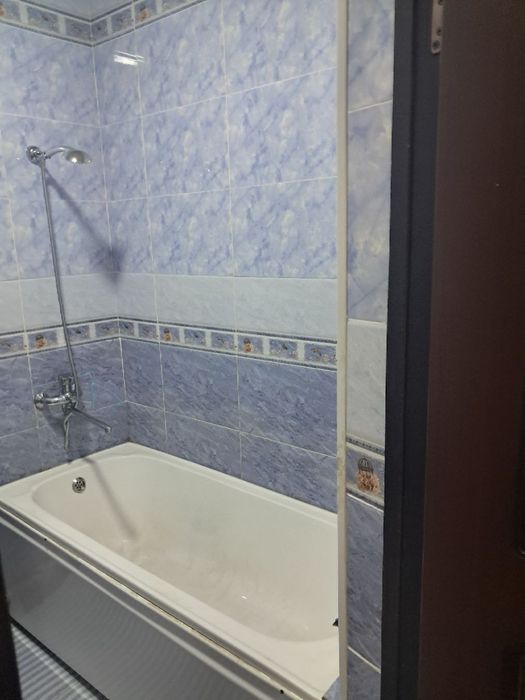 3 xonali uy sotiladi