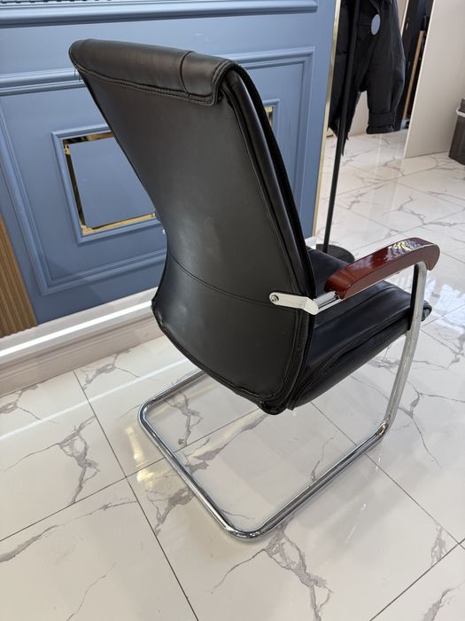 Кресло продается 25000тг