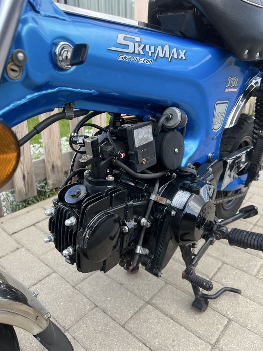SkyTeam 125cc / Honda dax replica