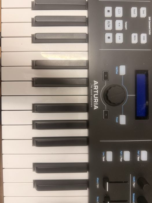 Vând clapă MIDI Arturia Keylab 88