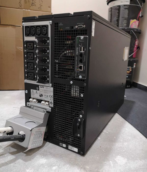 UPS APC Smart-UPS RT surt10000xli