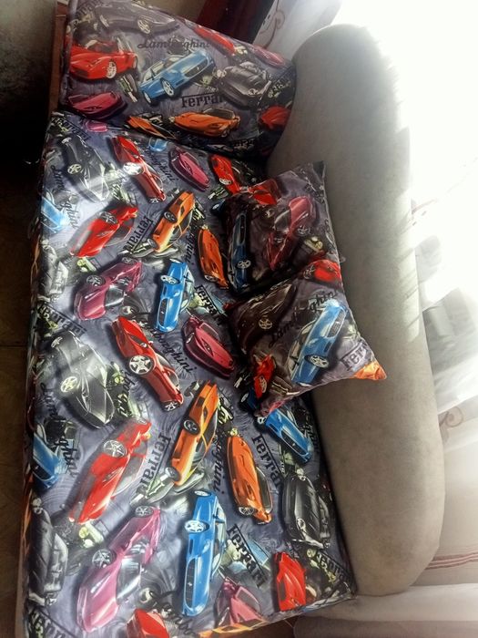 Мини диван для детской или гостинной