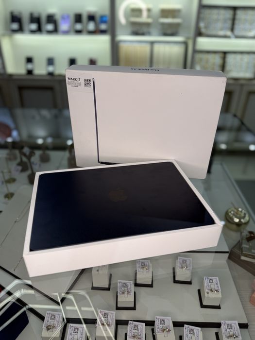 MacBook Air 13 inch M3 256GB