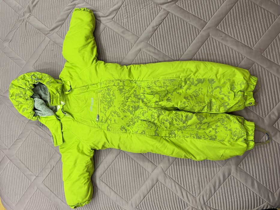 Продам зимний детский комбенезон