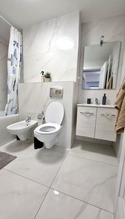 De inchiriat apartament 3 camere Radauti centru