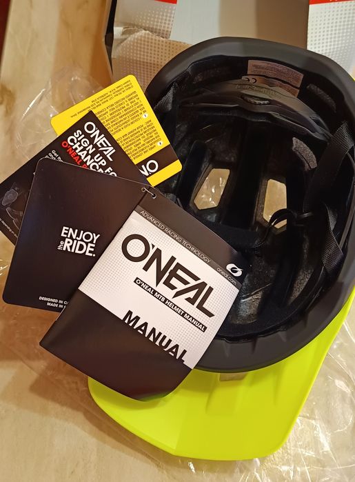 НОВА Вело каска O'NEAL Trailfinder Split NEON YELLOW