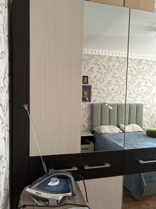 Шифоньер в хорошем состоянии