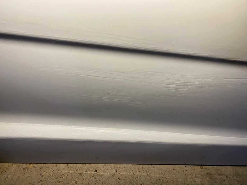 Переднее правая дверь на кобальт.