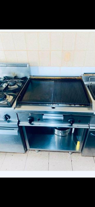 Gratar profesional pe gaz