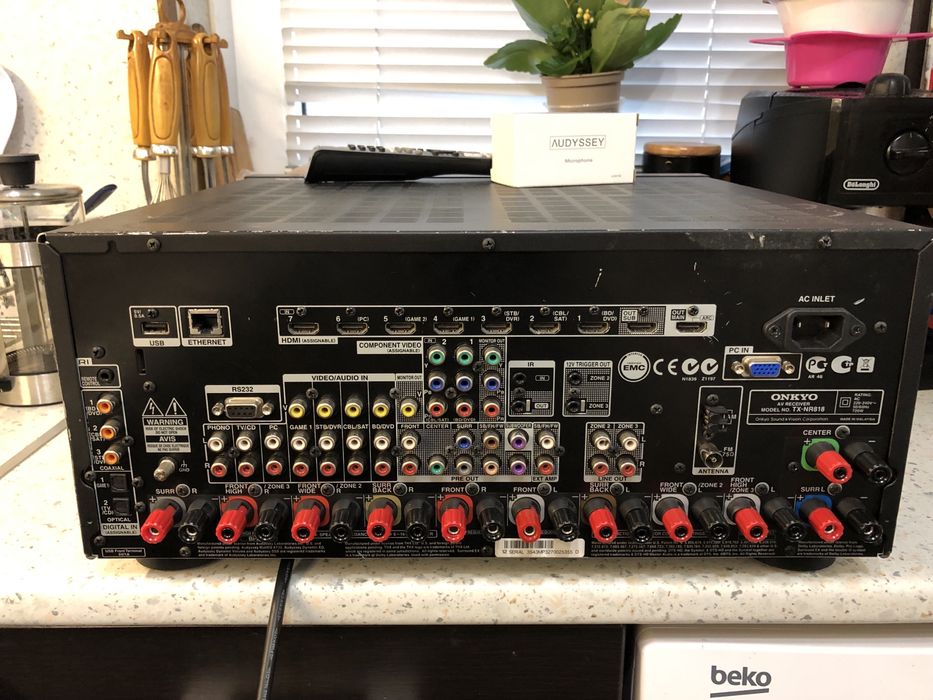 Onkyo TX-NR818 resiver