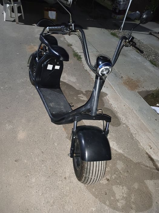Vând scuter electric